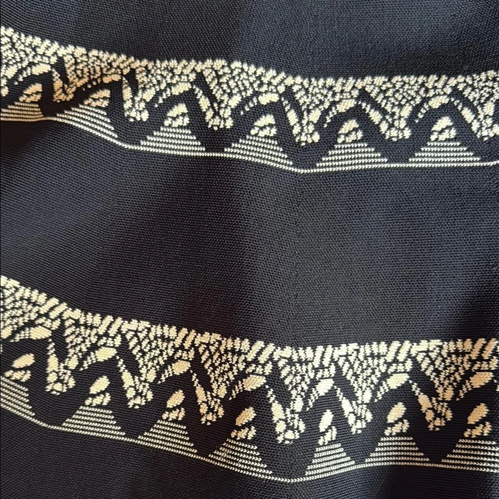 BCBGmaxazaria Patterned Women's‎ Skirt- never worn. 88 retail